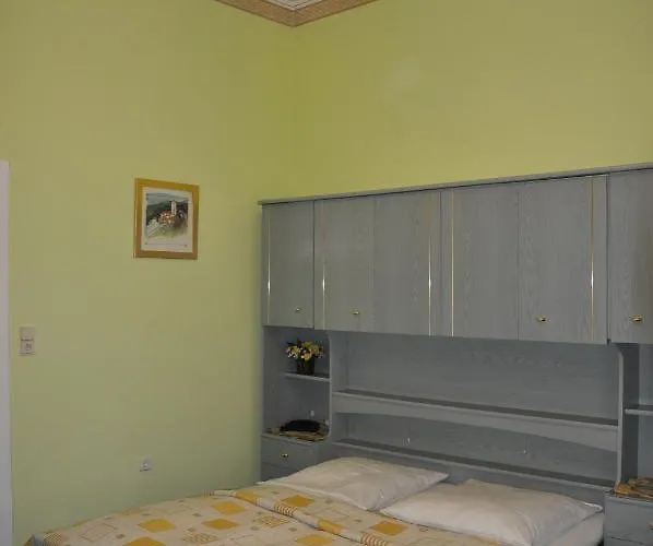 מלון Savoy Near Kurfuerstendamm 3*