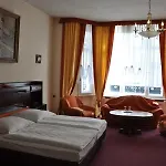 克尔弗斯特恩达姆萨沃伊酒店 柏林