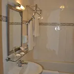 克尔弗斯特恩达姆萨沃伊酒店