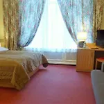 克尔弗斯特恩达姆萨沃伊酒店 酒店