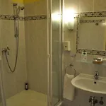Hotel Hotel Pension Savoy Am Kurdamm Und Zoo Berlin