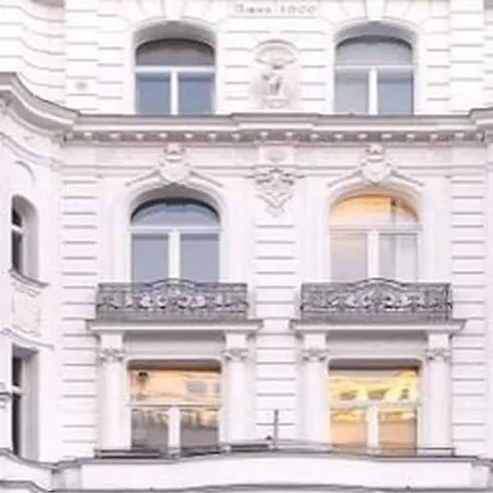 Hotel Savoy Near Kurfuerstendamm
