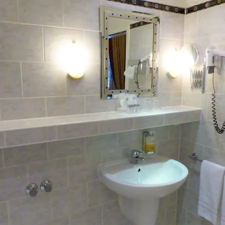 Hotel Savoy Near Kurfuerstendamm