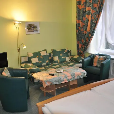 Hotel Pension Savoy Am Kurdamm Und Zoo Hotel