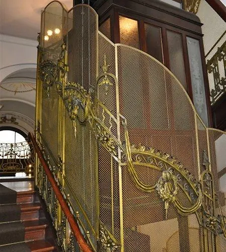 Отель Savoy Near Kurfuerstendamm 3*