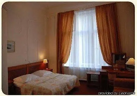 Hotel Hotel Pension Savoy Am Kurdamm Und Zoo