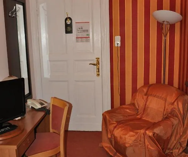 Hotel Pension Savoy Am Kurdamm Und Zoo Berlin