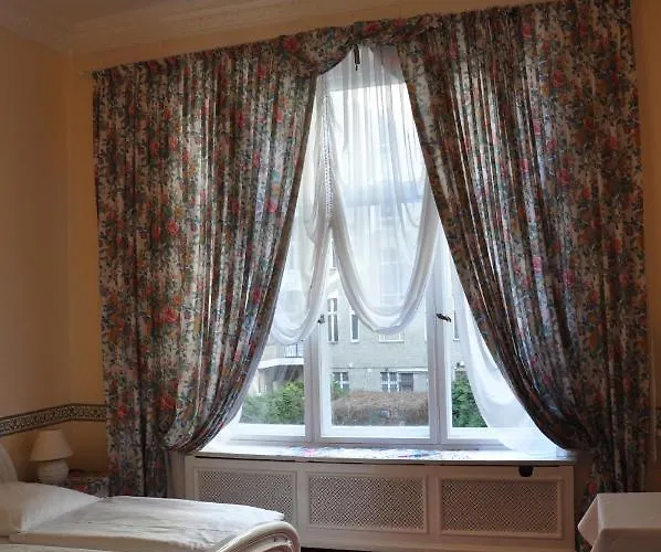 Hotel Pension Savoy Am Kurdamm Und Zoo Hotel 3*