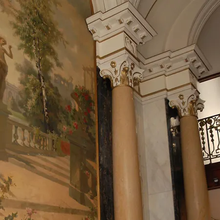 Savoy Near Kurfuerstendamm Otel 3*