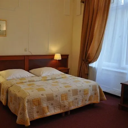 Otel Savoy Near Kurfuerstendamm 3*