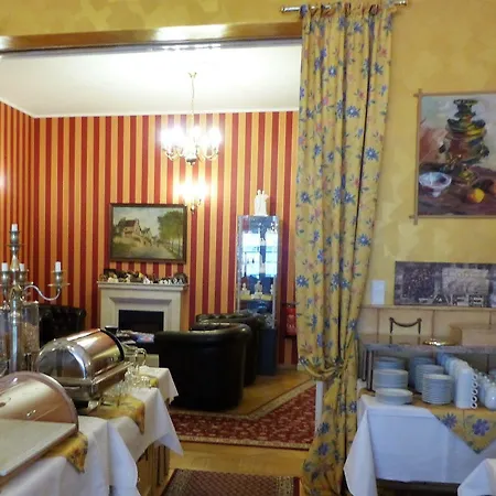 Hotel Pension Savoy Am Kurdamm Und Zoo
