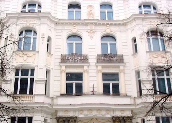 Hotel Pension Savoy Am Kurdamm Und Zoo Hotel Berlin