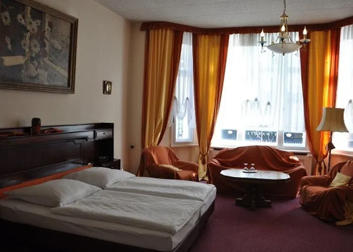 Hotel Pension Savoy Am Kurdamm Und Zoo Berlin