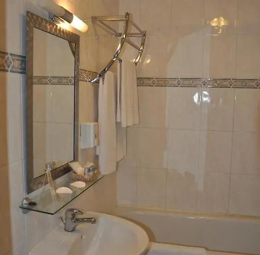 Hotel Pension Savoy Am Kurdamm Und Zoo