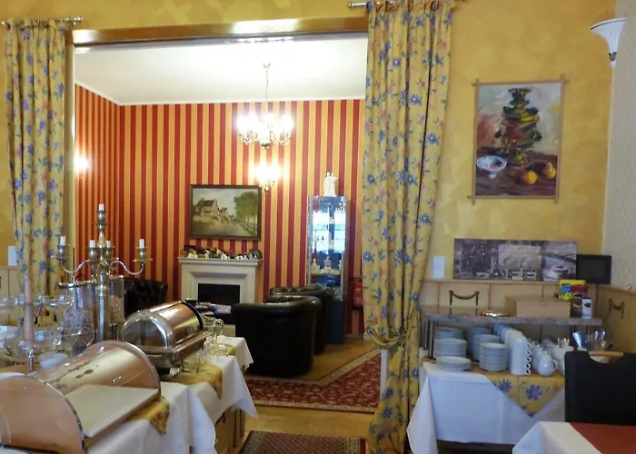 Hotel Pension Savoy Am Kurdamm Und Zoo