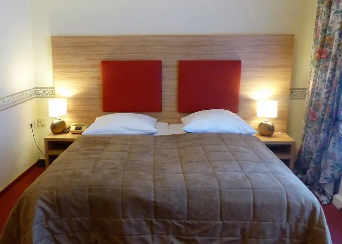 Hotel Pension Savoy Am Kurdamm Und Zoo Hotel