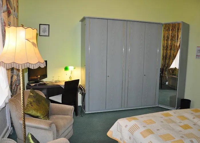 Hotel Pension Savoy Am Kurdamm Und Zoo 3* Berlin